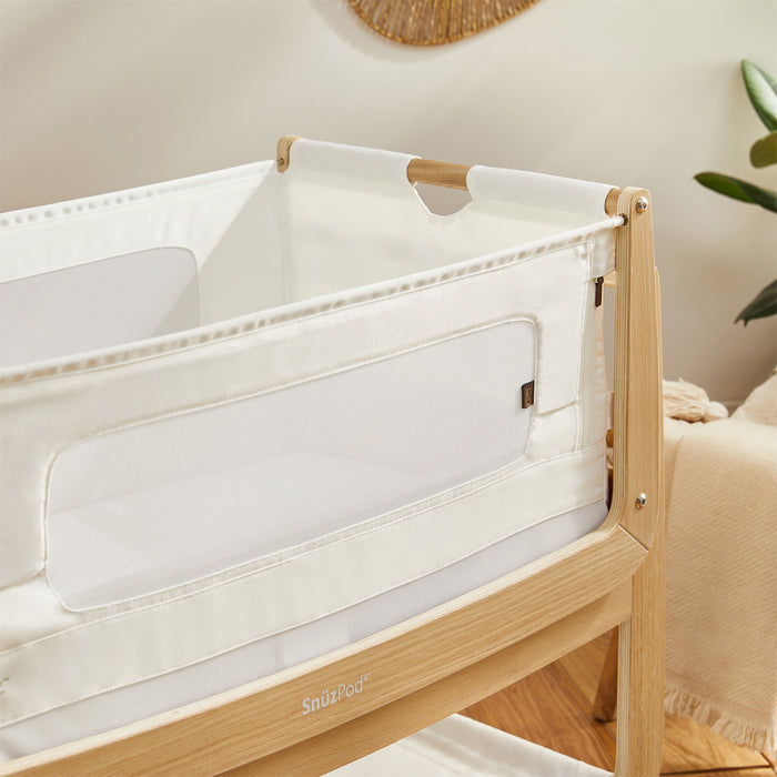 SnuzPod 4 Bedside Crib - The Natural Edit Oak