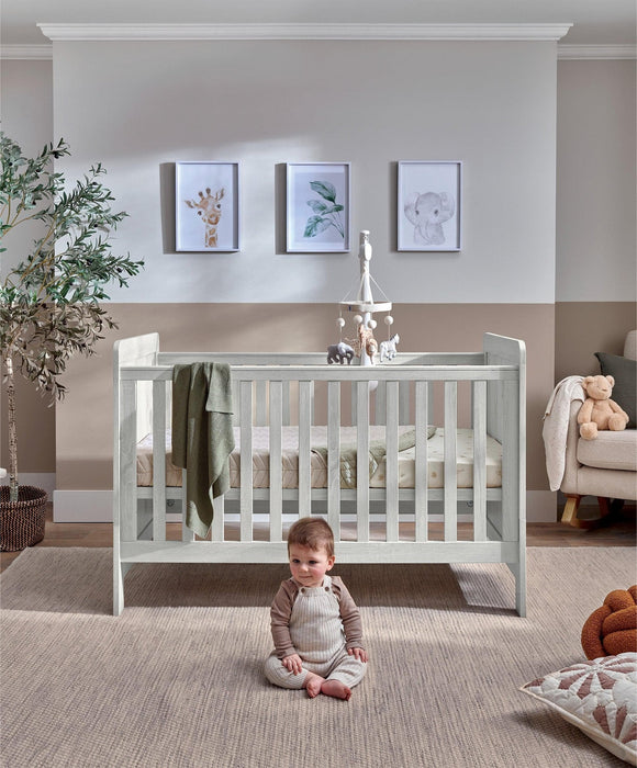 Mamas & Papas Atlas Cot Bed Starter Bundle - Nimbus White